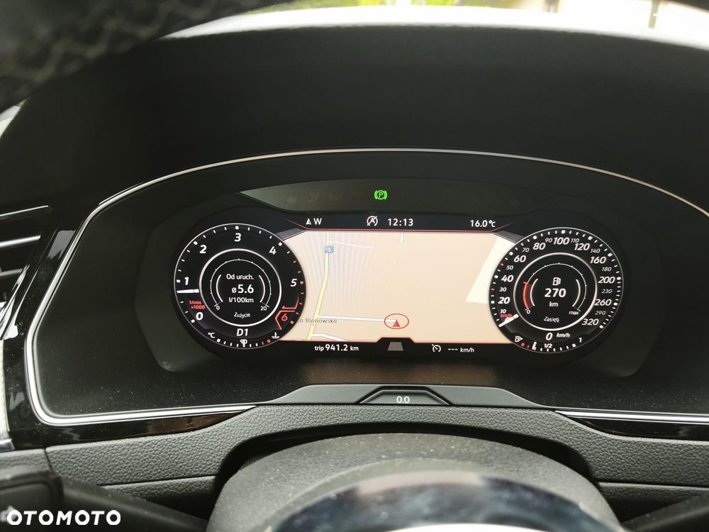 Volkswagen Passat - 4