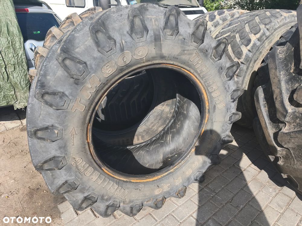Opona rolnicza BKT AGRIMAX RT 657 540/65R30 i TRELLEBORG TM800 - 14