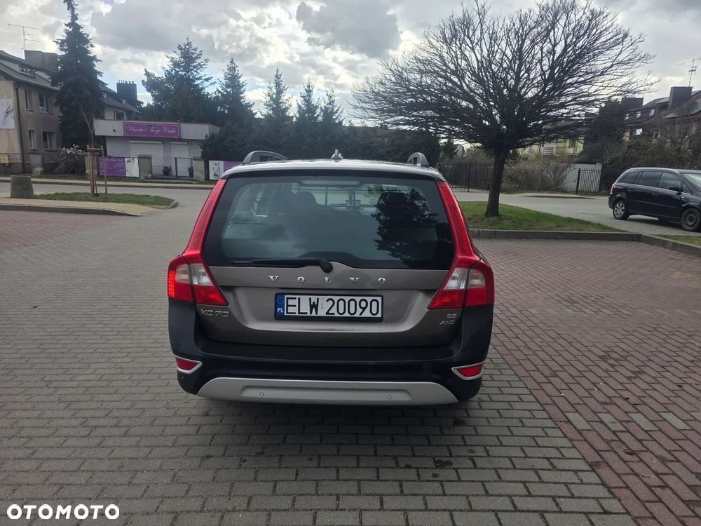 Volvo XC 70 3.2 AWD Momentum - 8