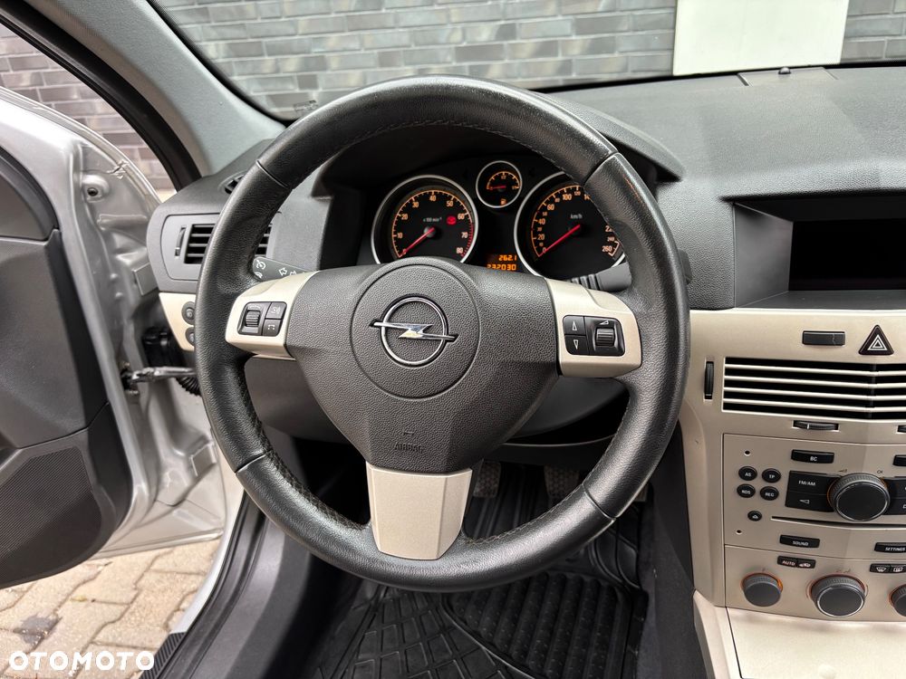 Opel Astra III 1.6 Enjoy - 16