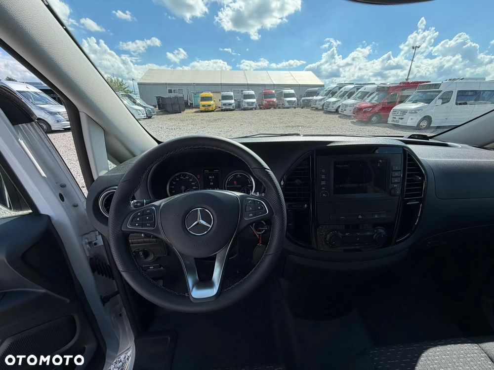 Mercedes-Benz eVito - 22