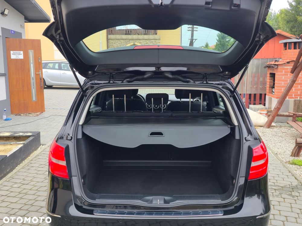 Mercedes-Benz Klasa B 180 CDI (BlueEFFICIENCY) 7G-DCT - 18
