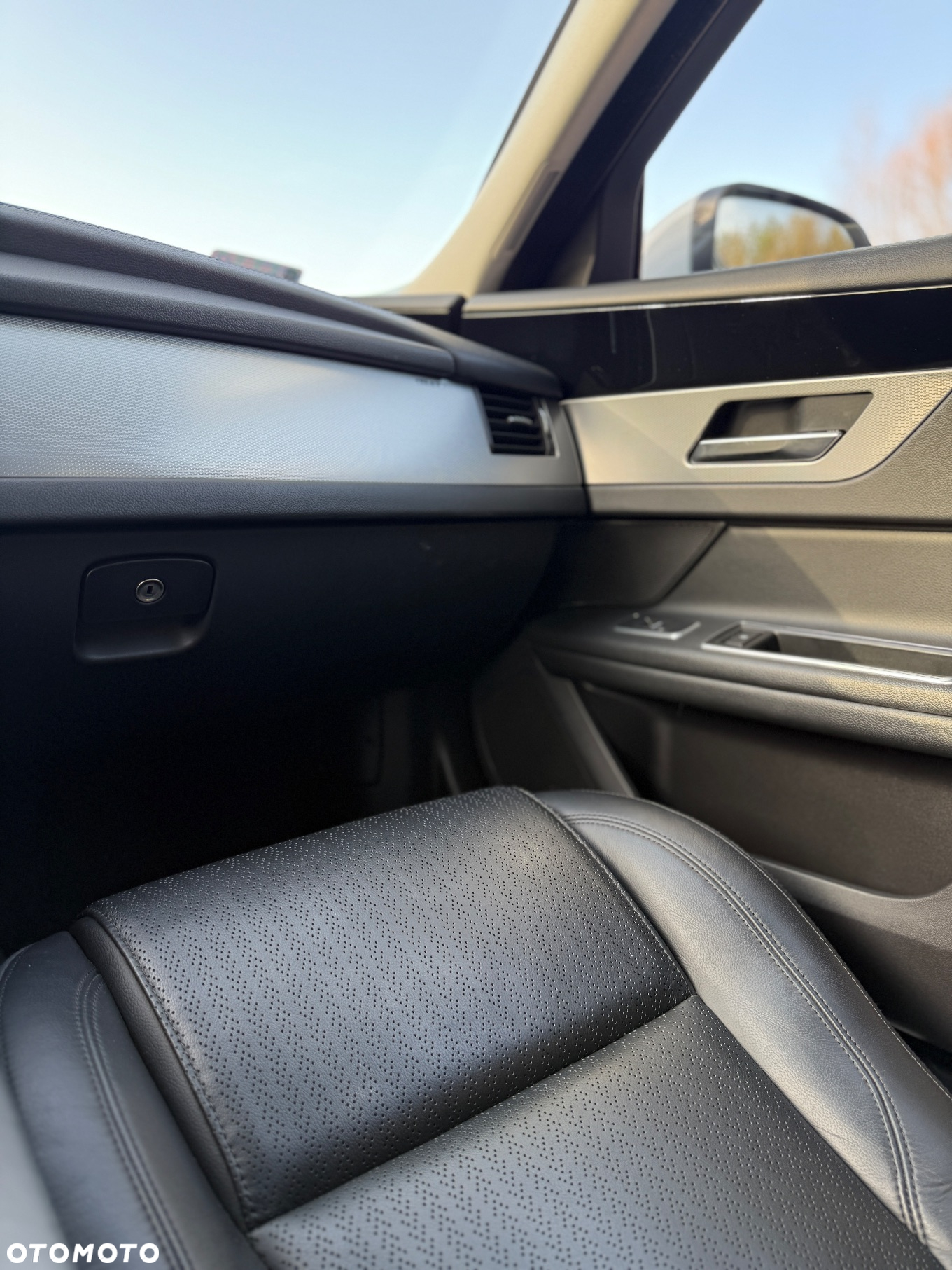 Jaguar XF 2.0 i4D AWD Prestige - 18