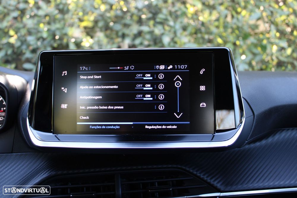 Peugeot 208 1.2 PureTech Active Pack - 17