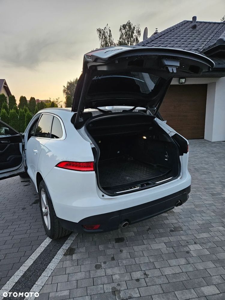 Jaguar F-Pace 2.0 i4P AWD Prestige - 22