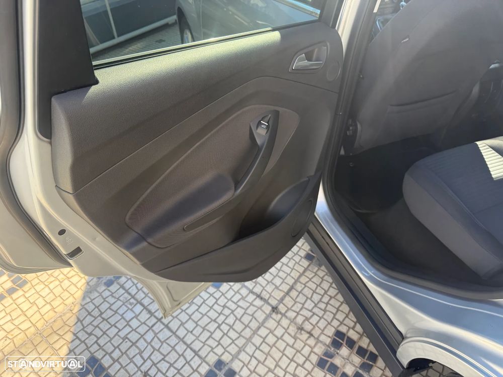 Ford C-Max 1.5 TDCi Titanium S/S - 11