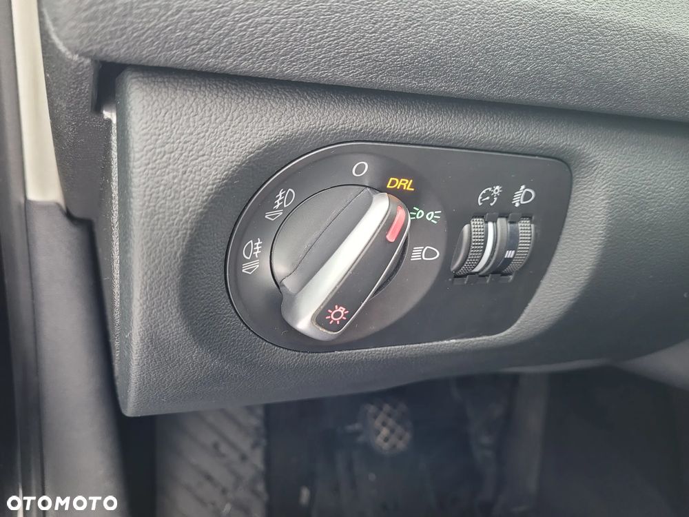 Audi A3 Sportback 1.4 TFSI Ambiente - 29