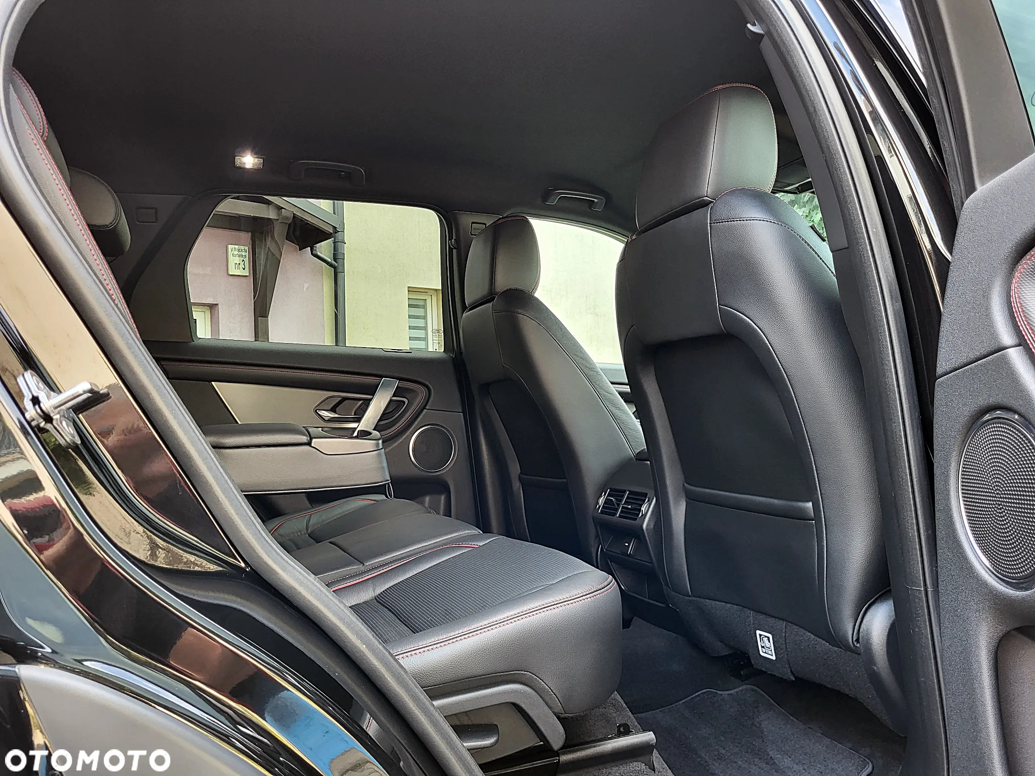 Land Rover Discovery Sport P200 R-Dynamic S - 25