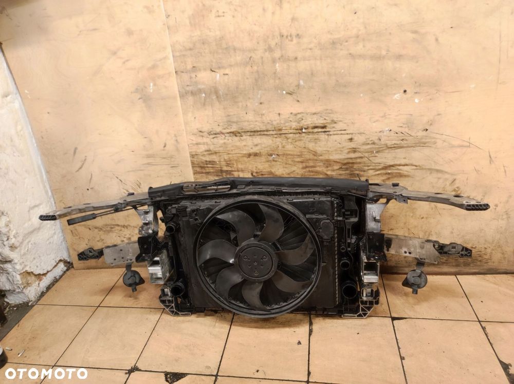 pas belka wzmocnienie chłodnice c klasa w205 205 1.6 cdi - 9