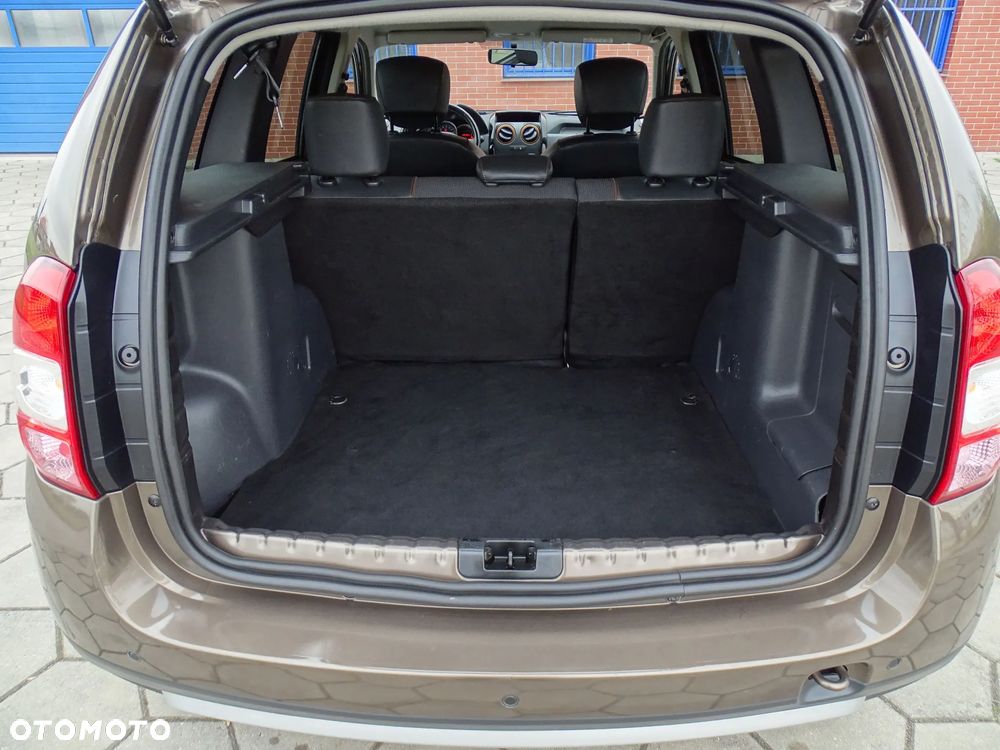 Dacia Duster 1.2 TCe Celebration - 35