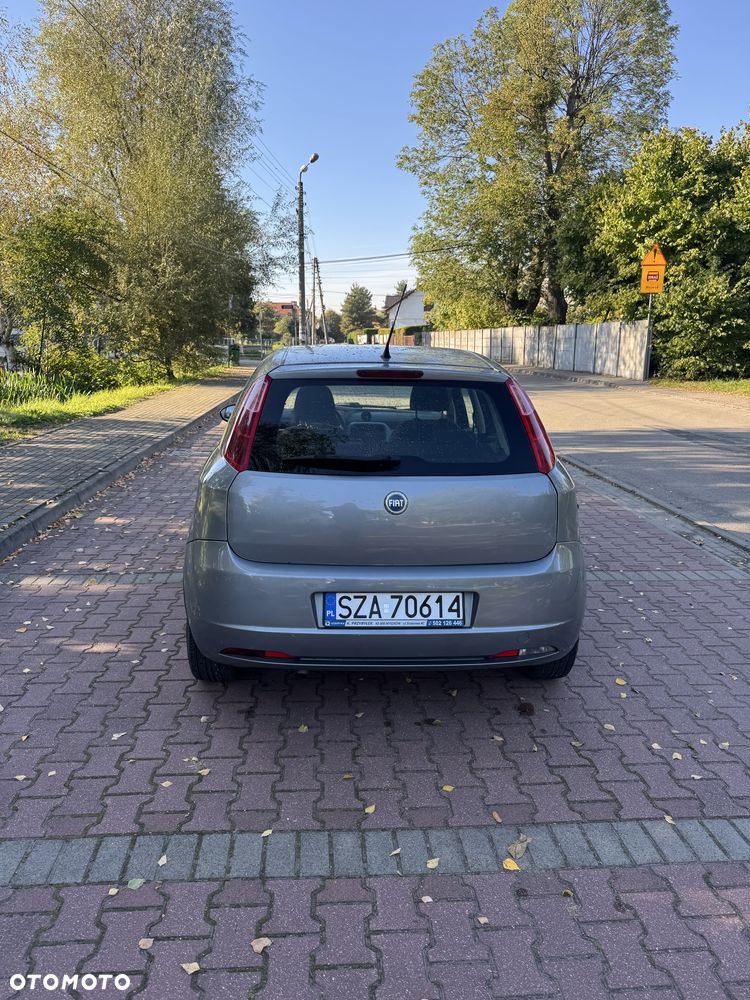 Fiat Grande Punto - 8