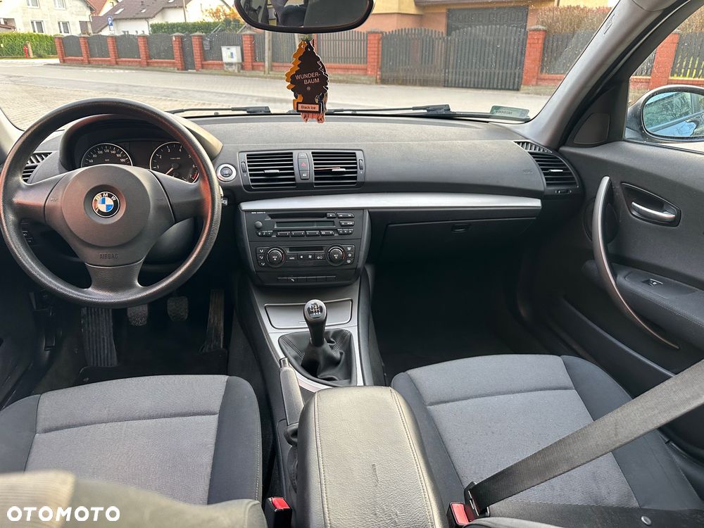 BMW Seria 1 120i - 18