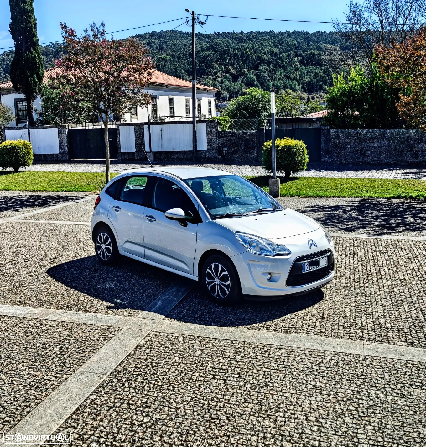 Citroën C3 1.2 PureTech Shine - 2