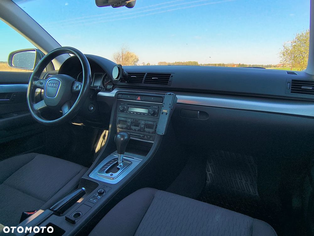 Audi A4 Avant - 16