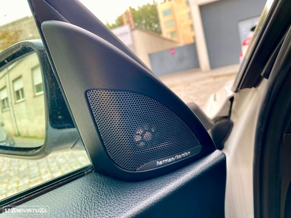 BMW 220 d Cabrio Pack M Auto - 29