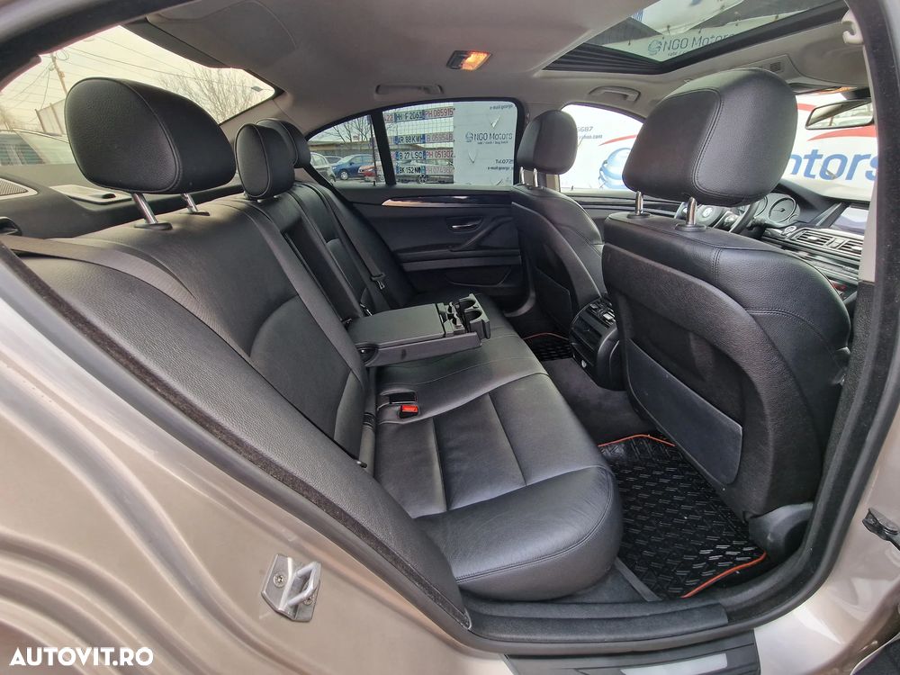 BMW Seria 5 530d Aut. Luxury Line - 4