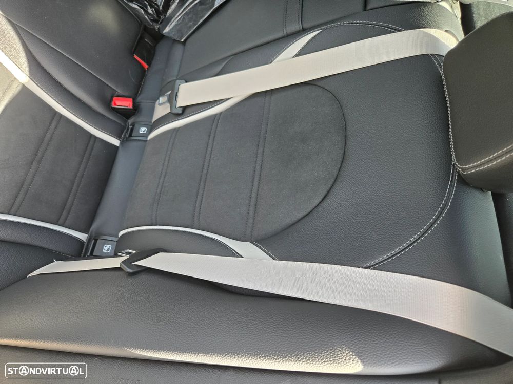 Mercedes-Benz C 63 AMG S - 13