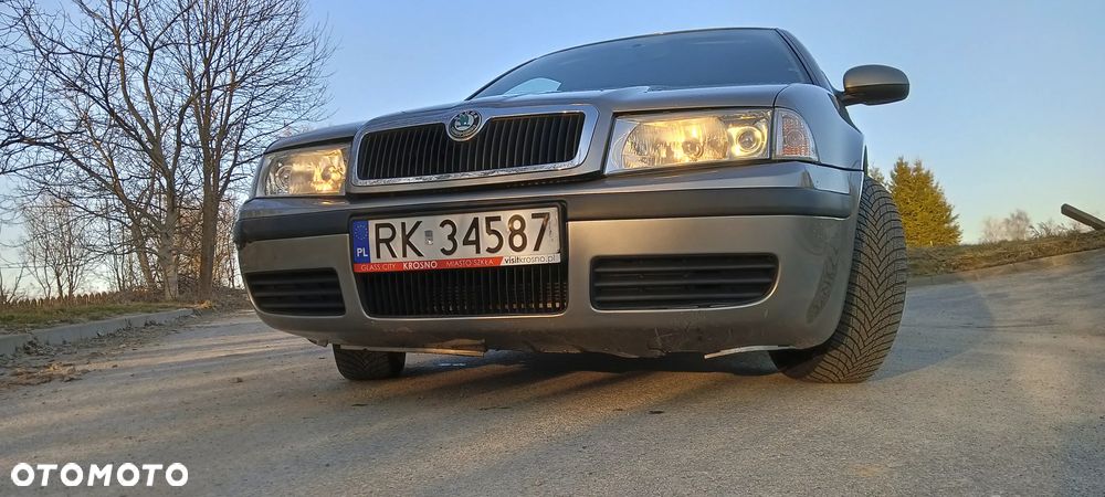 Skoda Octavia 1.6 Tour Classic - 2