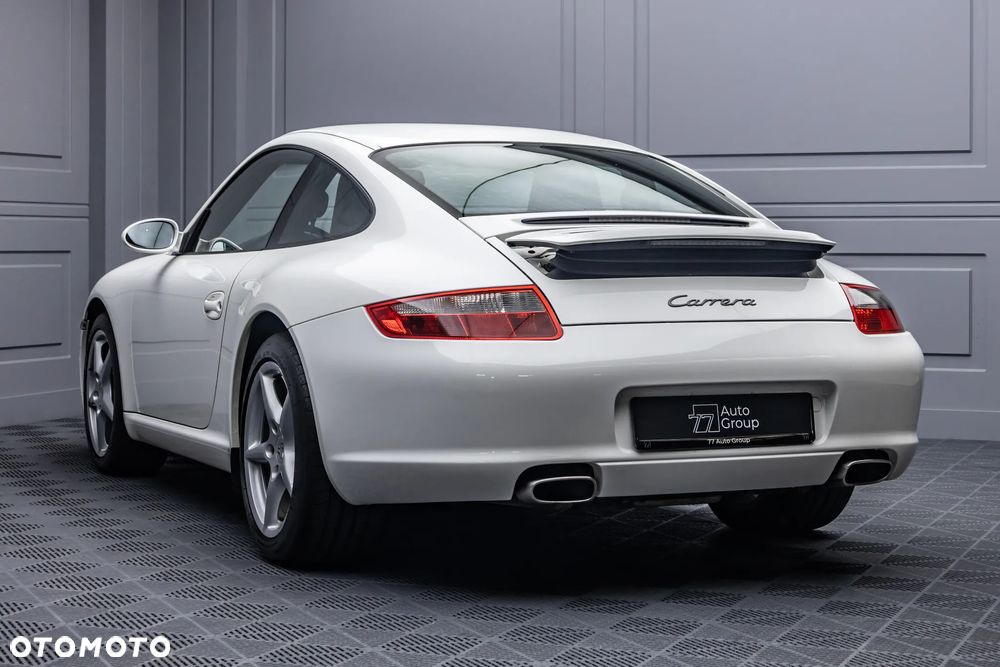 Porsche 911 Carrera Tiptronic S - 5