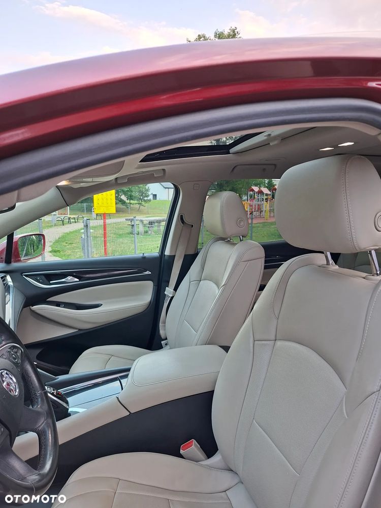 Buick Enclave - 3