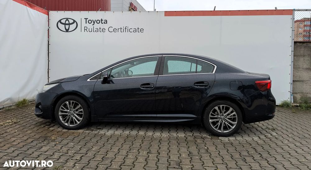 Toyota Avensis 2.0 D-4D Executive - 8