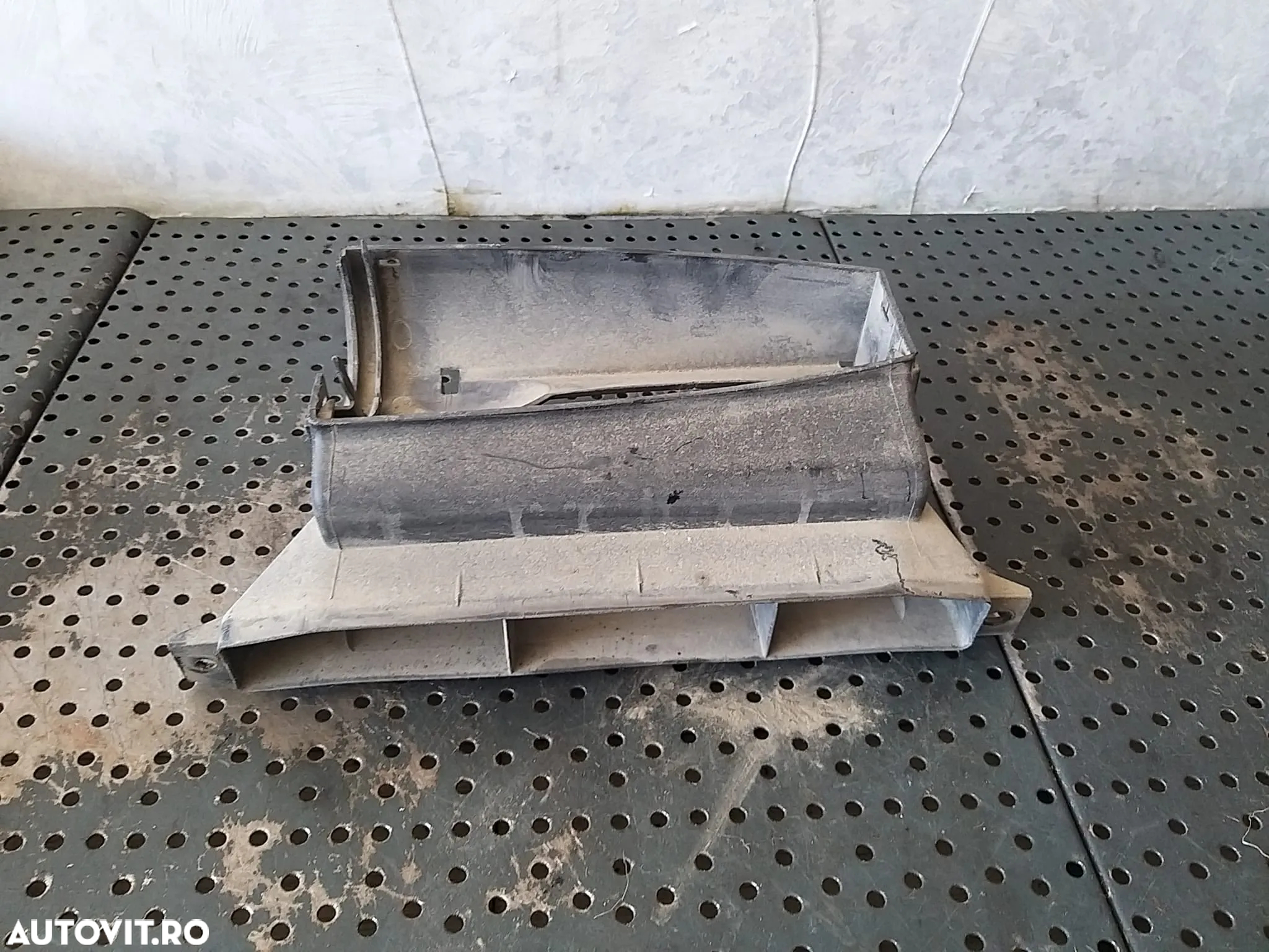 Deflector aer 2.0 tdi vw passat b6 3c 1k0805962 - 3