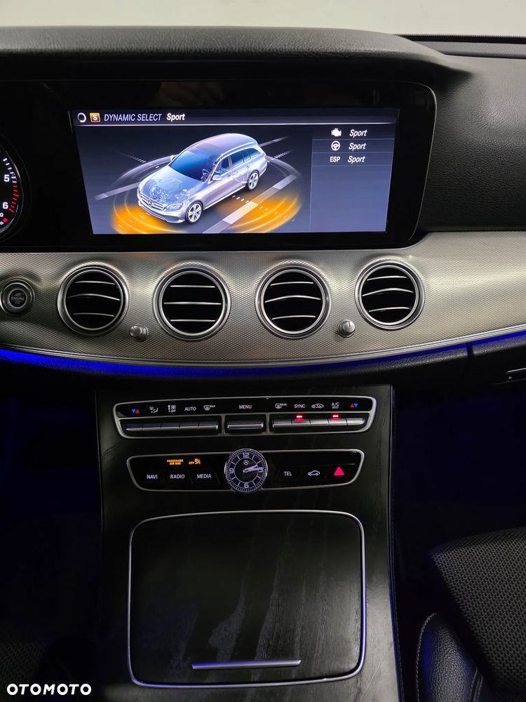 Mercedes-Benz Klasa E 220 d 9G-TRONIC AMG Line - 12