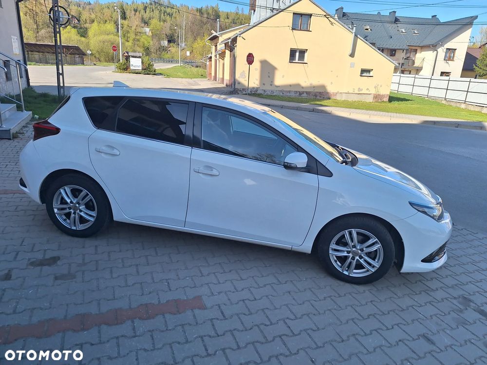 Toyota Auris 1.2 Turbo Design Edition - 26