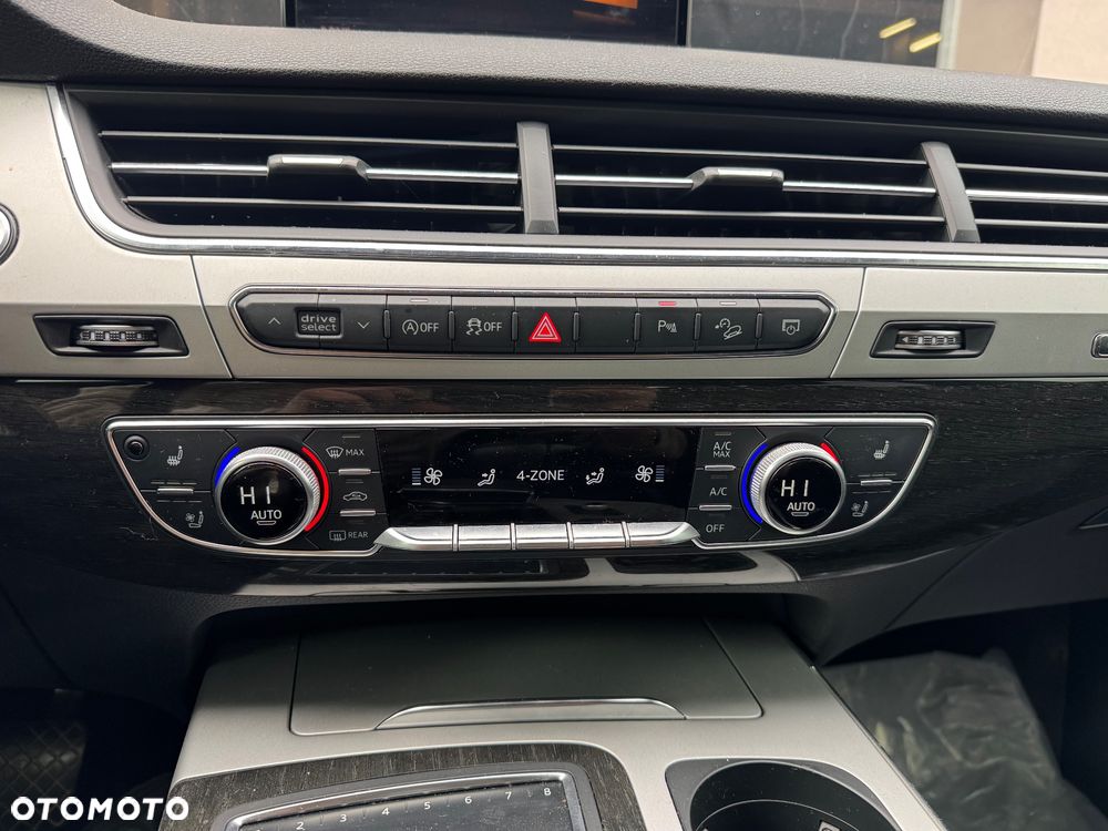 Audi Q7 3.0 TFSI Quattro Tiptronic - 12