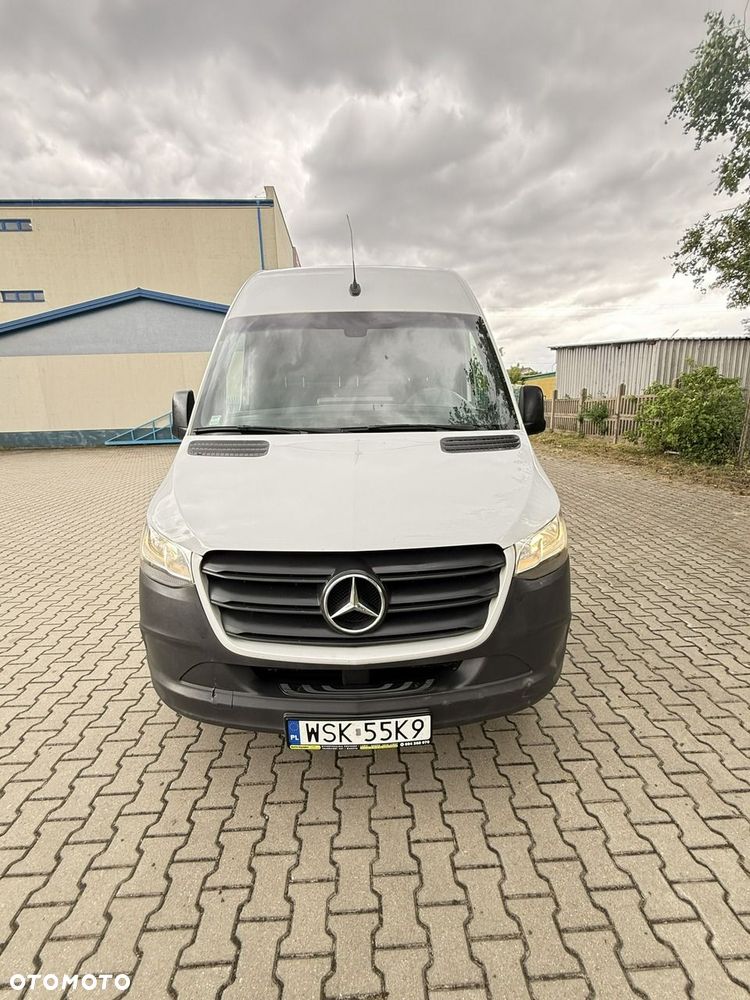 Mercedes-Benz Sprinter - 15