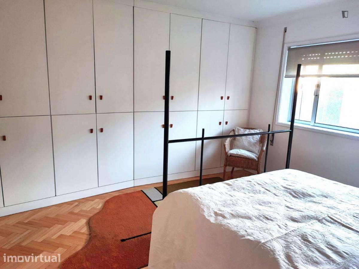 Apartamento com 4 quartos - localizado em Senhora da Hora Porto - Grande imagem: 3/30