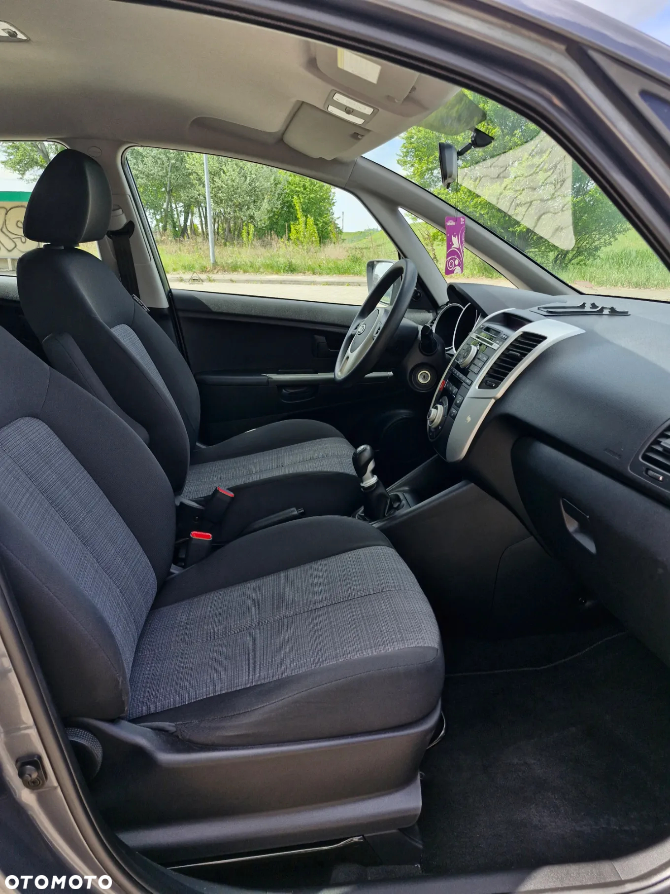 Kia Venga 1.4 CVVT Attract - 13