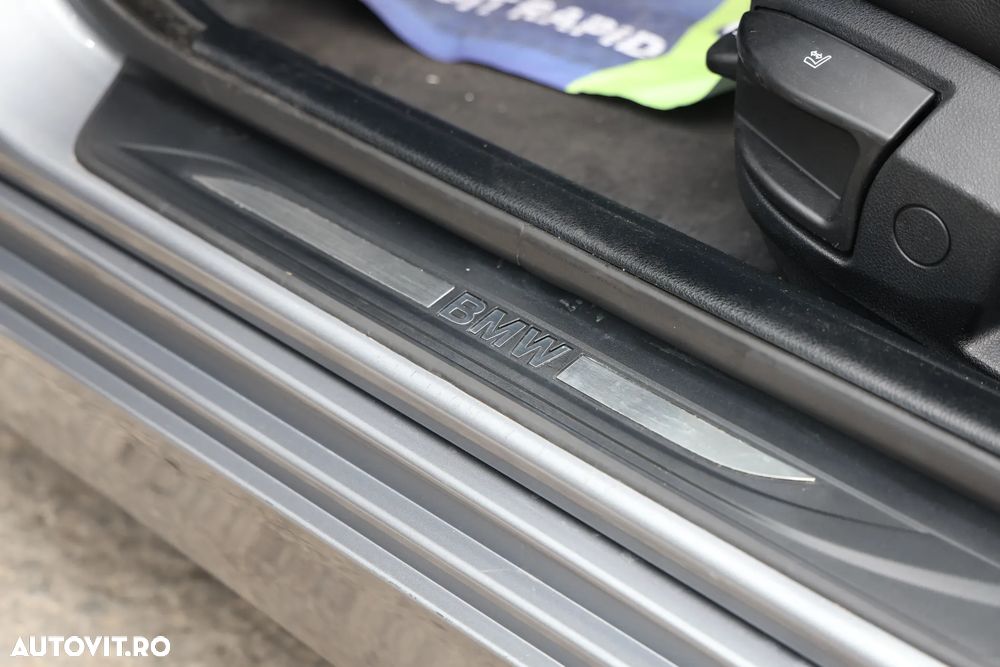 BMW Seria 5 520i Aut. Modern Line - 22