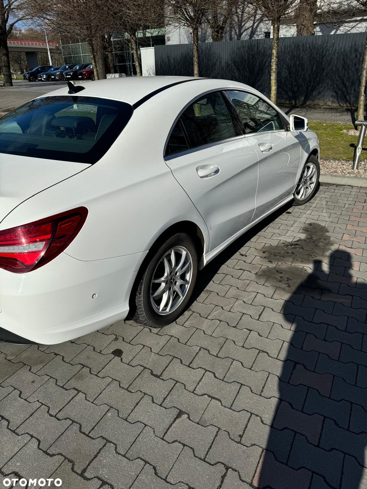 Mercedes-Benz CLA 180 7G-DCT - 5
