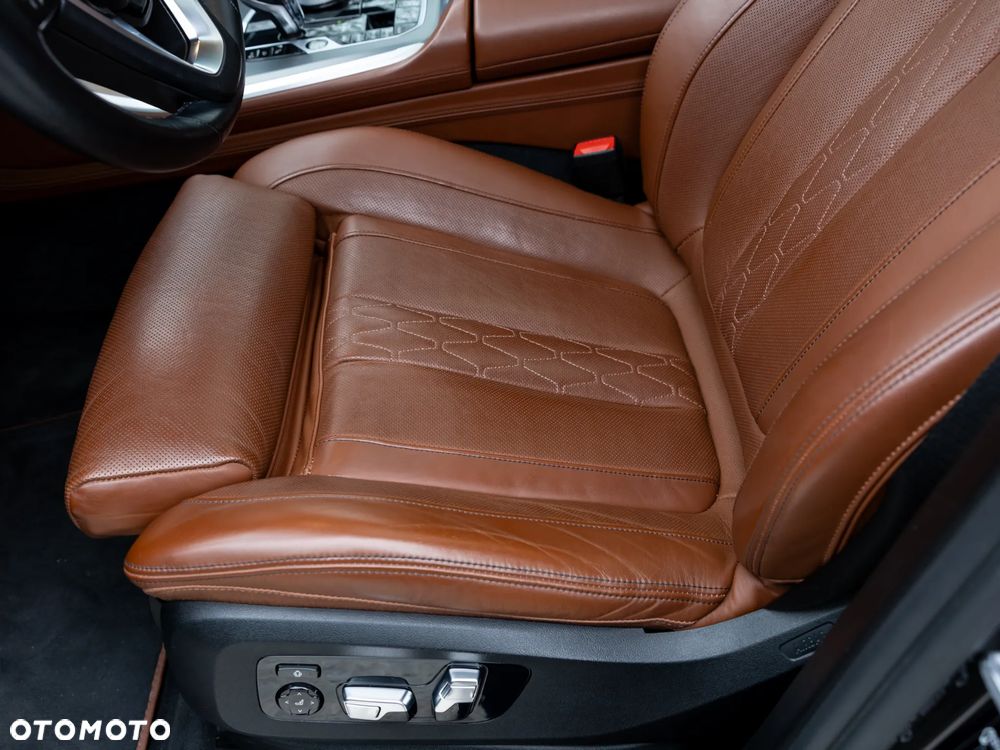 BMW X5 xDrive30d mHEV - 22