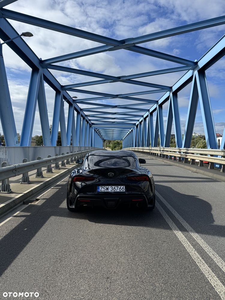 Toyota Supra 3.0 Turbo - 10