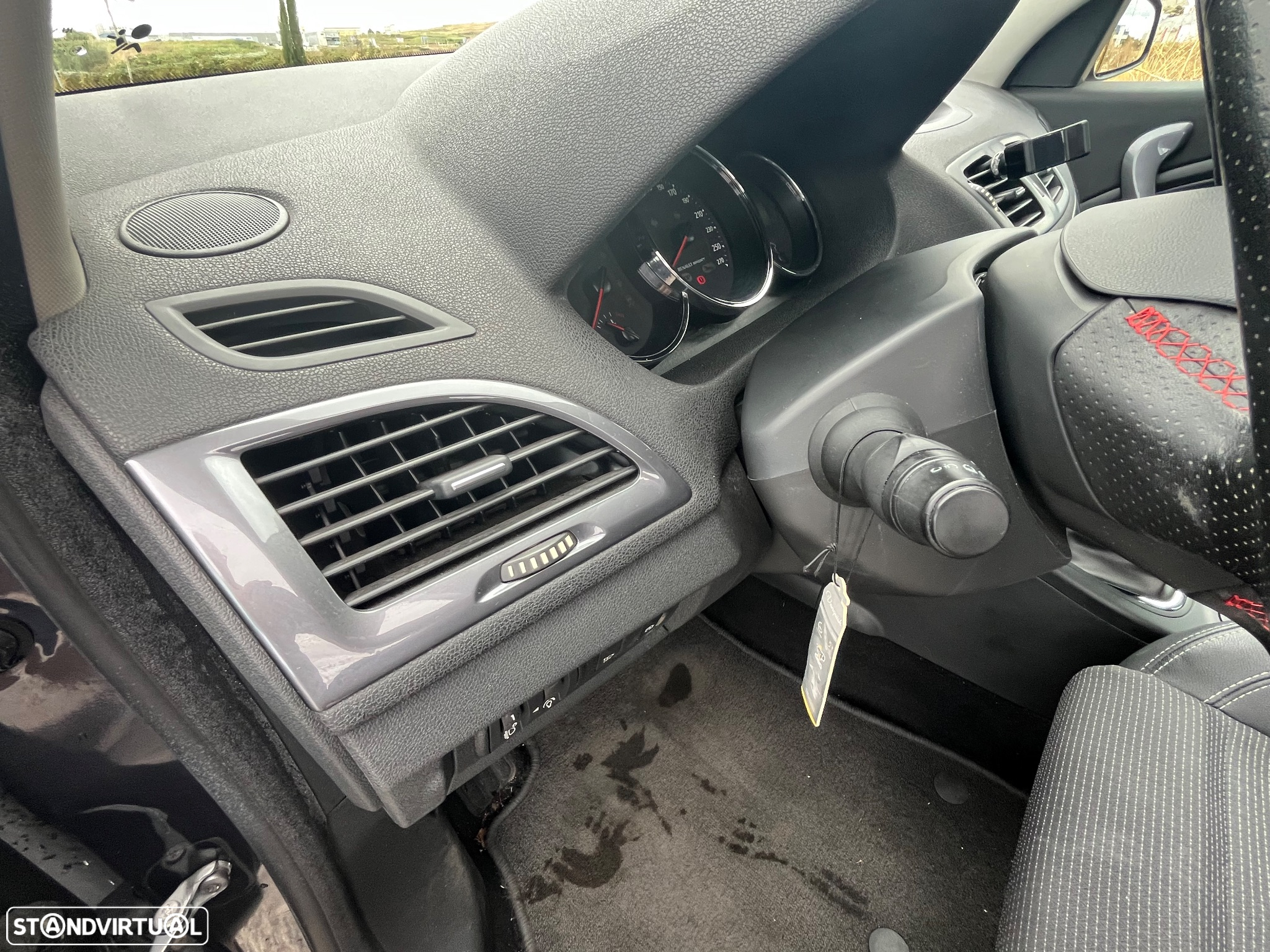 Renault Mégane Sport Tourer 1.5 dCi GT Line SS - 28