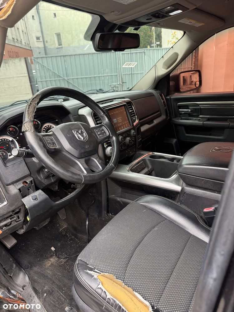 Dodge RAM 5.7 4x4 - 9