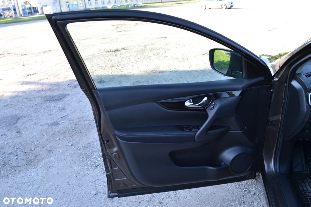 Nissan Qashqai 1.2 DIG-T Tekna EU6 - 13