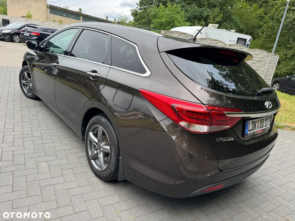 Hyundai i40 1.6 Comfort - 12