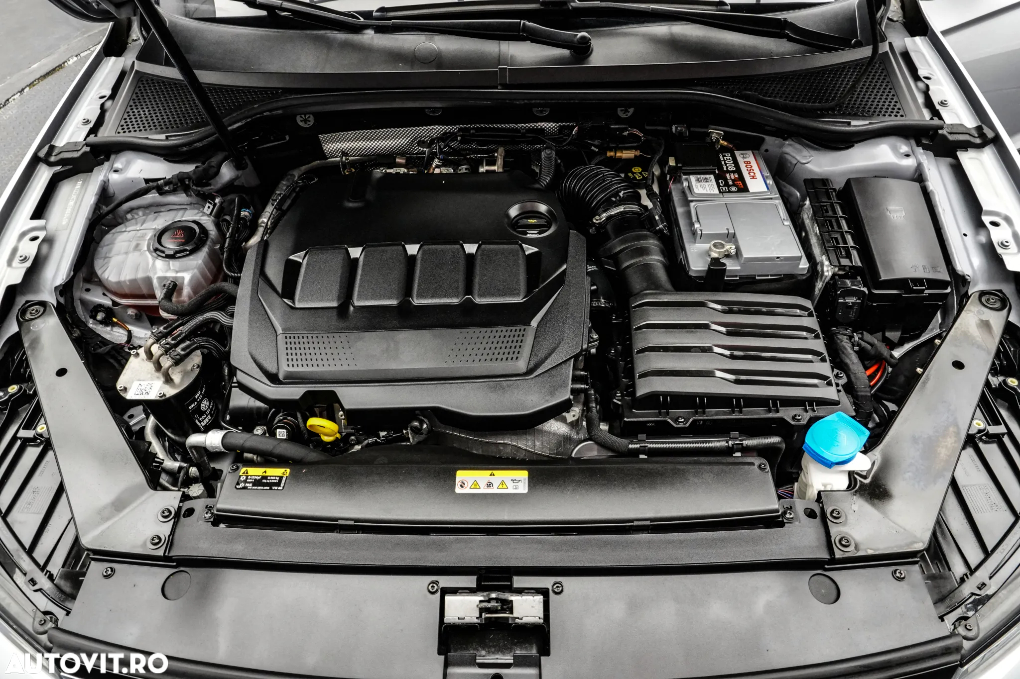 Volkswagen Passat 2.0 TDI Comfortline - 29