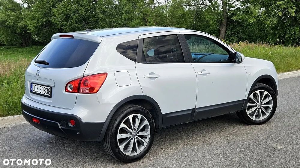 Nissan Qashqai 2.0 4x4 Tekna - 2