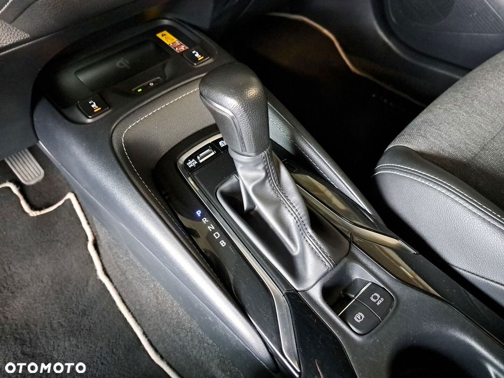 Toyota Corolla 1.8 Hybrid Style - 29
