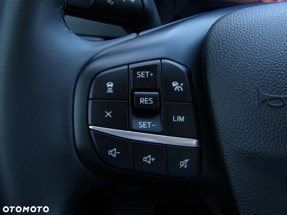 Ford Kuga 1.5 EcoBoost FWD Titanium X - 22