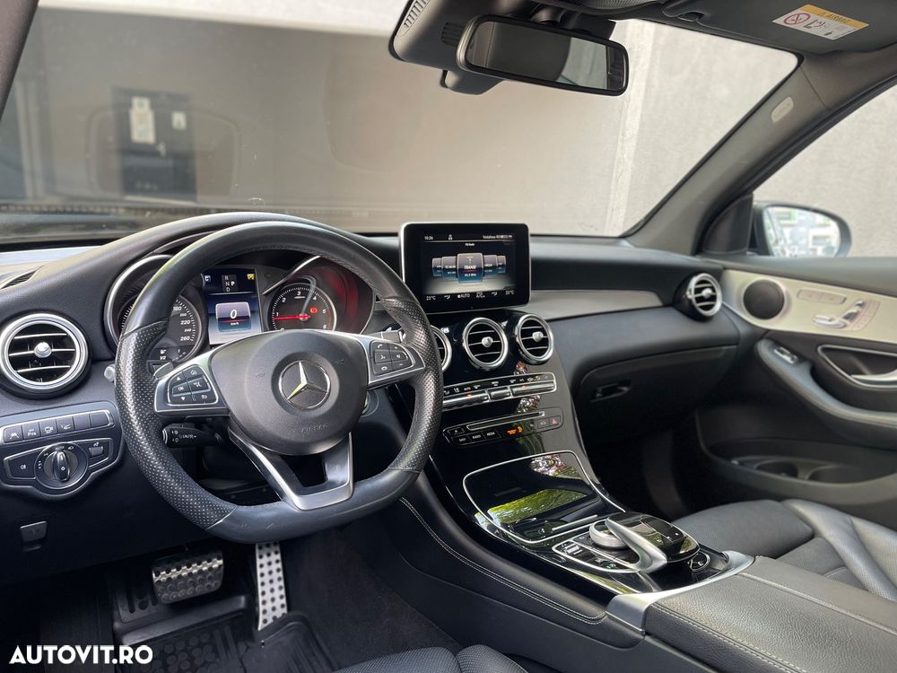 Mercedes-Benz GLC 250 d 4Matic 9G-TRONIC AMG Line - 27