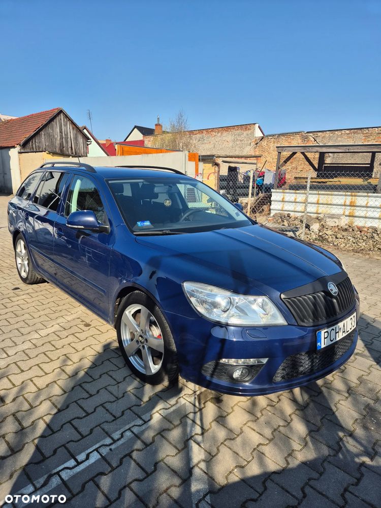 Skoda Octavia 1.6 TDI Elegance DSG - 2