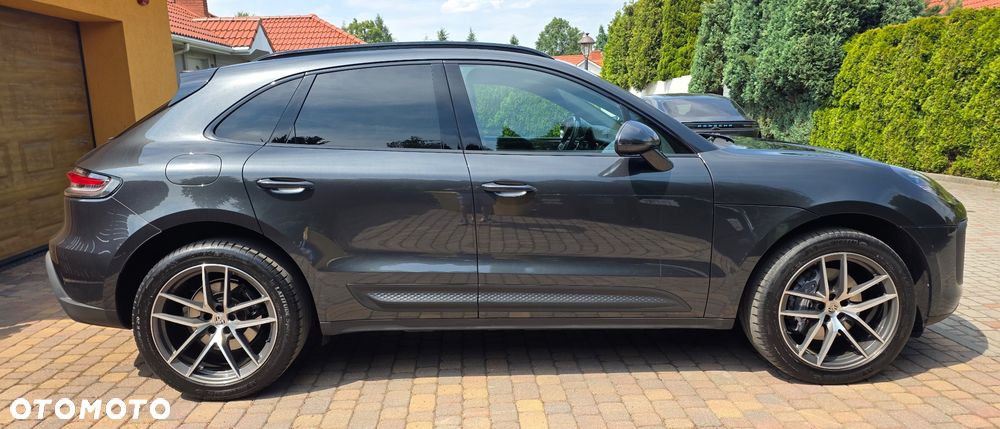 Porsche Macan Standard - 2