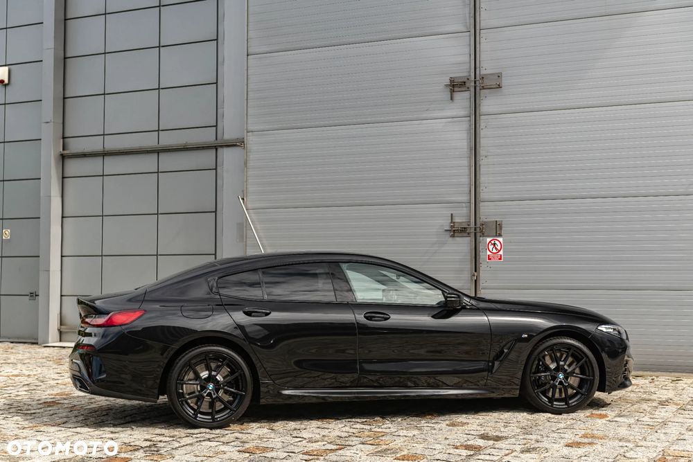 BMW Seria 8 - 7