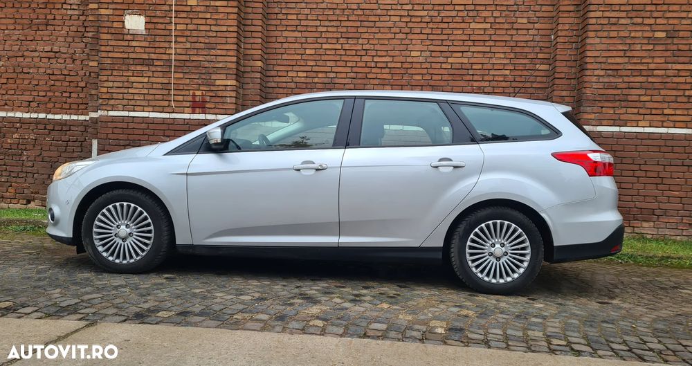 Ford Focus 1.0 EcoBoost Start-Stopp-System ACTIVE - 2