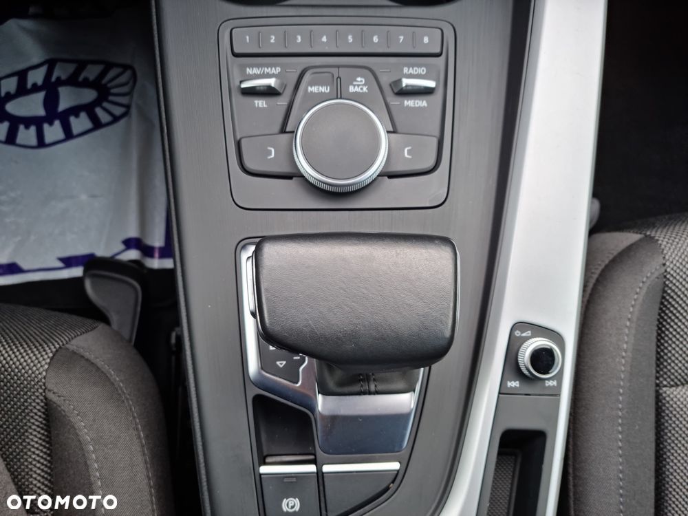 Audi A4 Avant 2.0 TDI S tronic - 33